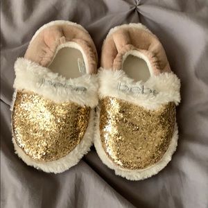 Kids size 11-12 Bebe slippers